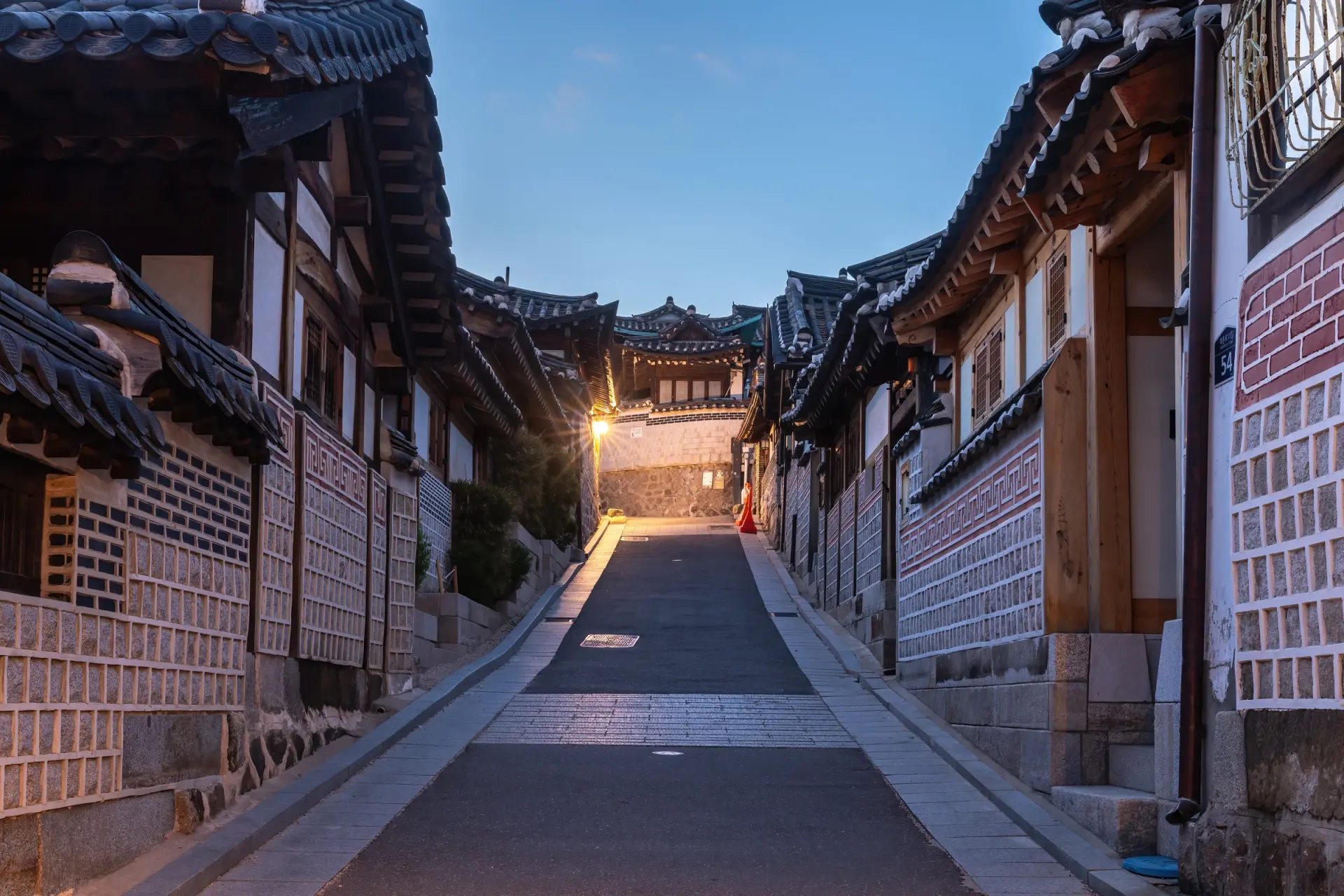 Nayon ng Hanok sa Bukchon tuwing dapithapon
